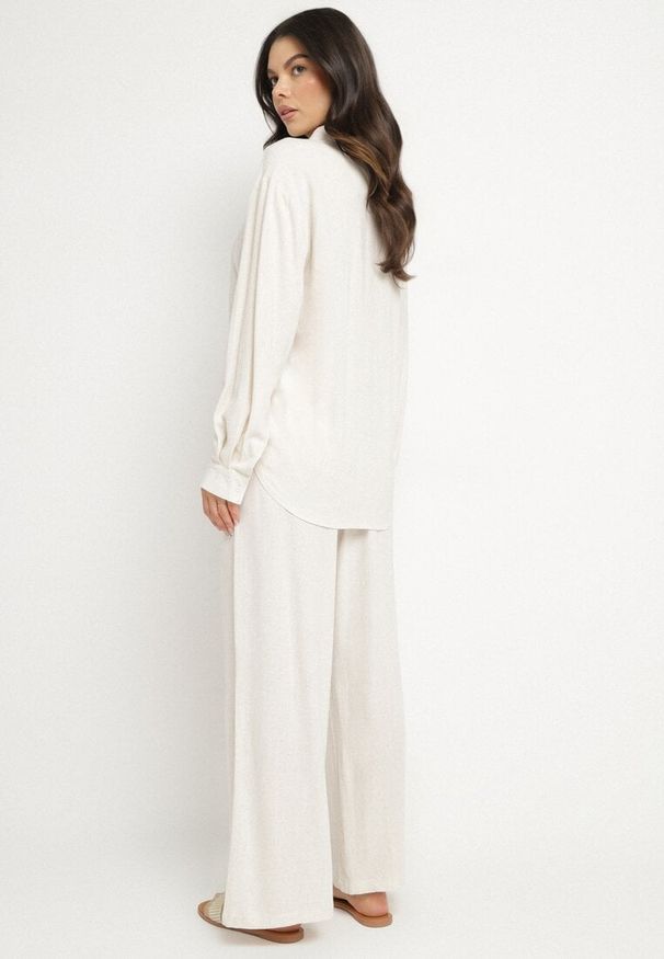 Born2be - Beżowy Wiskozowy Komplet z Lnem Koszula i Spodnie o Kroju Oversize Mirazania. Kolor: beżowy. Materiał: wiskoza, len