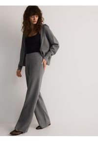Reserved - Luźnie spodnie z wiskozą - szary. Kolor: szary. Materiał: wiskoza #1