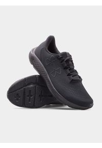 Under Armour - Buty do biegania męskie UNDER ARMOUR Charged Pursuit 3. Zapięcie: sznurówki. Kolor: czarny. Materiał: materiał, syntetyk. Szerokość cholewki: normalna