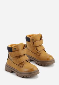 Born2be - Brązowe Botki Traperki Vices na Rzep Nelusela. Okazja: na uczelnię. Zapięcie: rzepy. Kolor: brązowy. Materiał: jeans. Wzór: kolorowy. Styl: klasyczny, elegancki