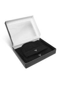 Guess Zestaw Szalik i Czapka M4BZ14 Z2W80 Czarny. Kolor: czarny. Materiał: wiskoza, materiał