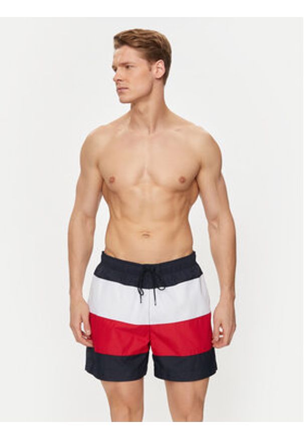 TOMMY HILFIGER - Tommy Hilfiger Szorty kąpielowe UM0UM03263 Kolorowy Regular Fit. Materiał: syntetyk. Wzór: kolorowy