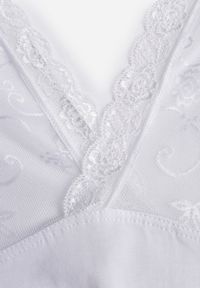 Renee - Biały Bieliźniany Top z Bawełny z Siateczkową Wstawką i Koronką Beranela. Kolor: biały. Materiał: bawełna, koronka. Wzór: koronka #8