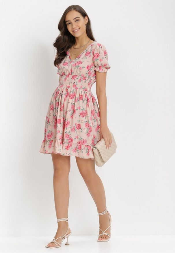 Born2be - Różowa Sukienka Aethiliana. Kolor: różowy. Długość rękawa: krótki rękaw. Długość: mini