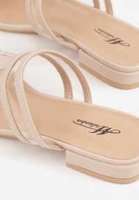 Born2be - Beżowe Klapki z Geometrycznymi Paskami Adriameda. Okazja: na co dzień. Kolor: beżowy. Wzór: geometria. Sezon: lato. Styl: casual, elegancki, wakacyjny #5