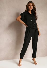 Renee - Czarny 2-częściowy Komplet z Bluzką i Spodniami Ezrala. Kolor: czarny. Wzór: aplikacja #1