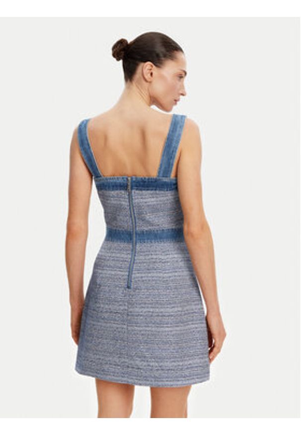 Guess Sukienka codzienna W5GK77 WH610 Niebieski Slim Fit. Okazja: na co dzień. Kolor: niebieski. Materiał: syntetyk. Typ sukienki: proste. Styl: casual