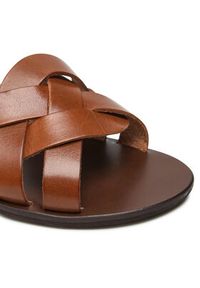 Wojas Klapki 74025-53 Czarny. Kolor: brązowy. Materiał: skóra #2