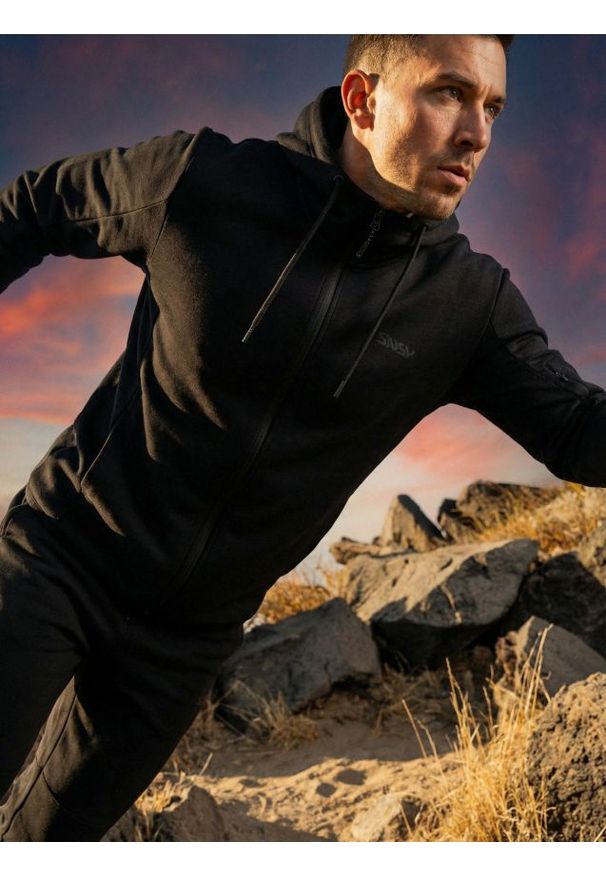 Sinsay - Rozpinana bluza z kapturem SNSY PERFORMANCE - czarny. Typ kołnierza: kaptur. Kolor: czarny