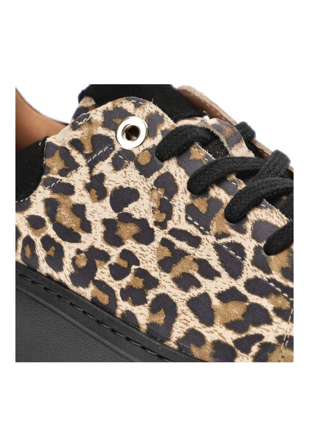 Panterka Sneakersy Armodo Damskie Obuwie Premium. Zapięcie: sznurówki. Kolor: czarny. Materiał: zamsz. Wzór: motyw zwierzęcy. Obcas: na platformie