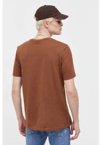 Hugo - HUGO t-shirt bawełniany kolor brązowy gładki. Kolor: brązowy. Materiał: bawełna. Wzór: gładki. Styl: klasyczny #3