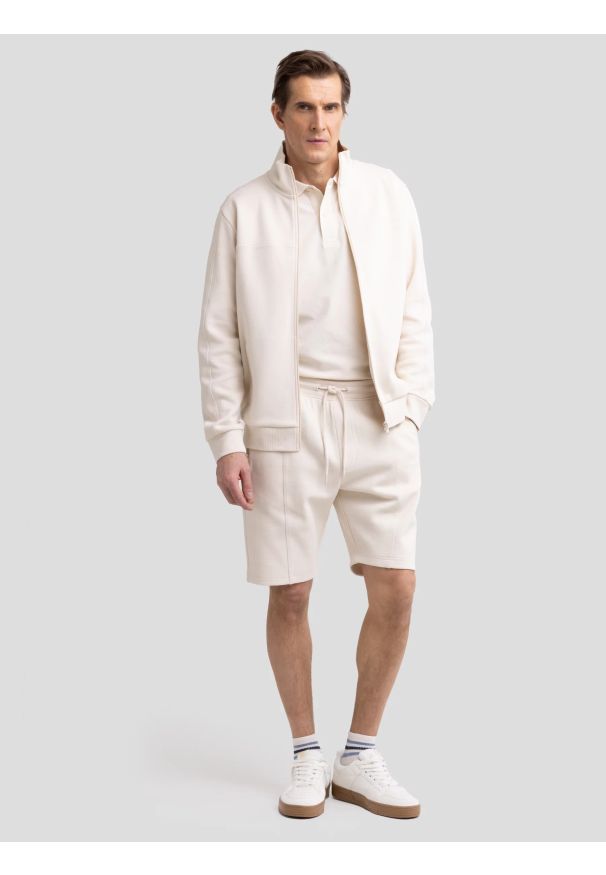 Big-Star - Szorty męskie dresowe kremowe Wladorsh 103/ Wlador 103. Kolor: kremowy. Materiał: dresówka. Wzór: nadruk, ze splotem. Sezon: lato. Styl: elegancki, klasyczny