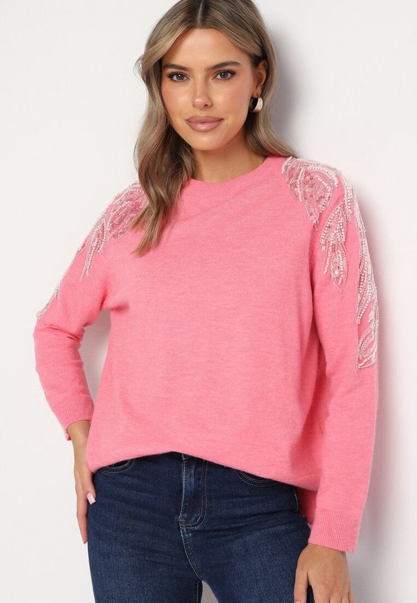 Born2be - Różowy Sweter z Dodatkiem Modalu i Wiskozy z Perłami i Cekinami na Ramionach Ivenise. Kolor: różowy. Materiał: wiskoza. Sezon: zima