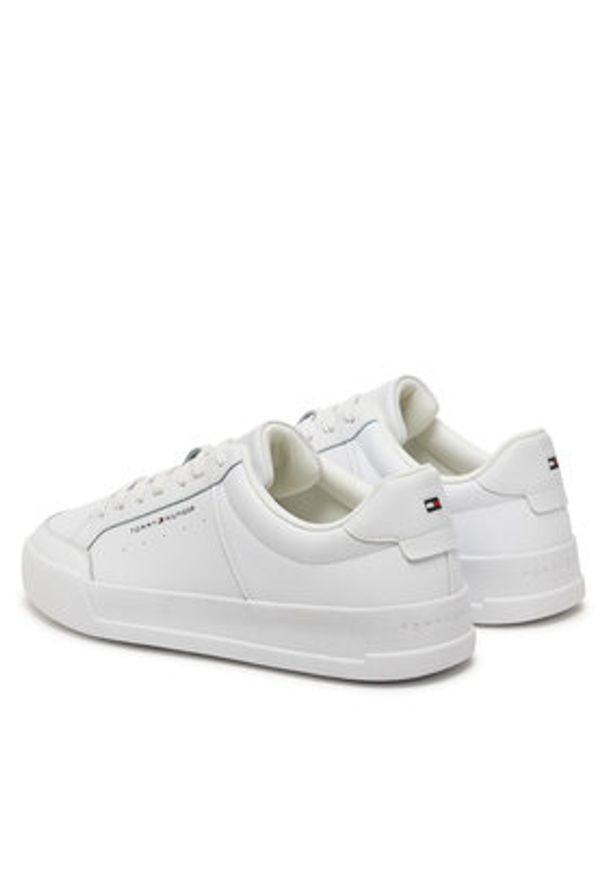 TOMMY HILFIGER - Tommy Hilfiger Sneakersy Th Court Mix Lth FM0FM05489 Biały. Kolor: biały. Materiał: skóra