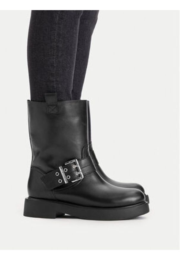 Love Moschino - LOVE MOSCHINO Botki JA24064G1NIA000A35 Czarny. Kolor: czarny. Materiał: skóra