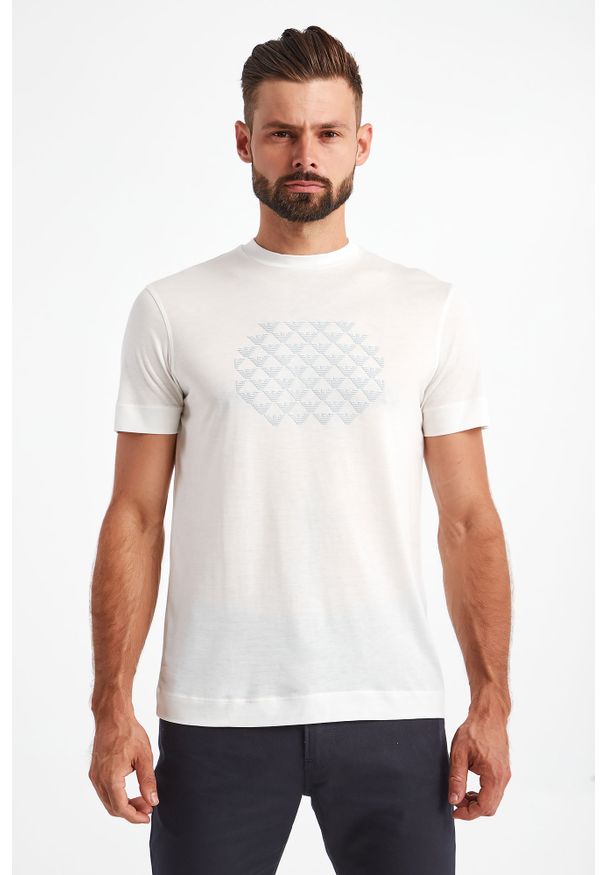 Emporio Armani - T-SHIRT EMPORIO ARMANI. Materiał: tkanina. Długość rękawa: krótki rękaw. Długość: krótkie. Wzór: aplikacja