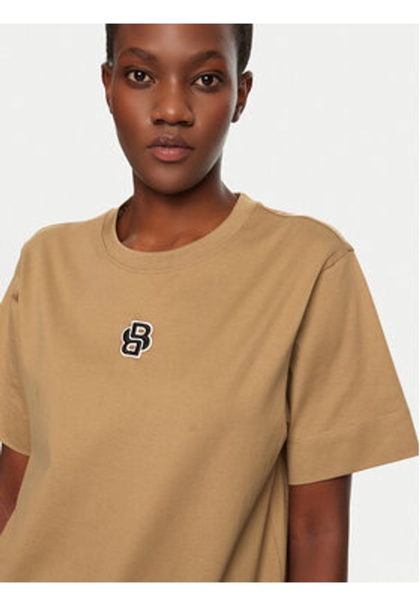 BOSS T-Shirt 50526205 Beżowy Regular Fit. Kolor: beżowy. Materiał: bawełna