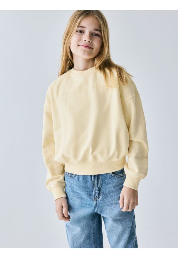 Reserved - Bluza z nadrukiem - kremowy. Kolor: kremowy. Materiał: bawełna, dzianina. Wzór: nadruk