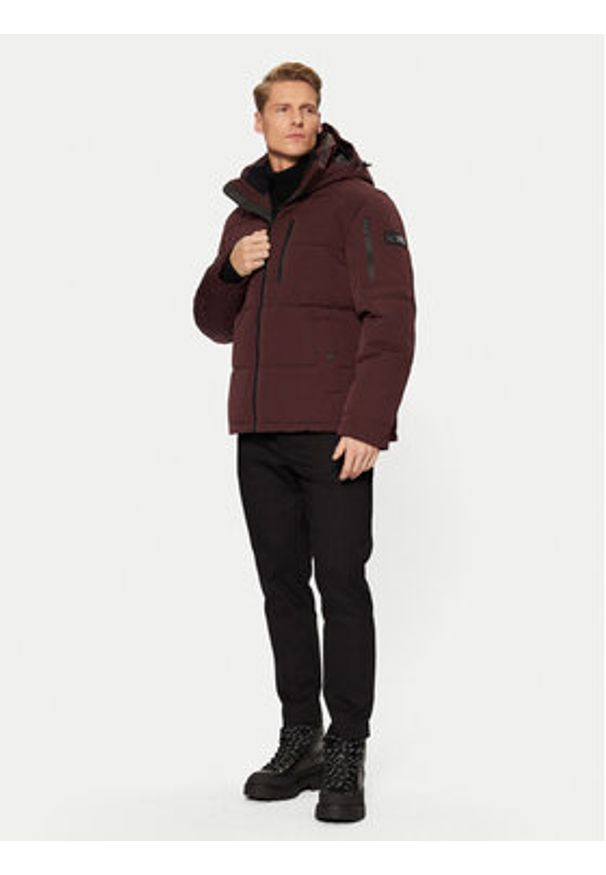 s.Oliver Kurtka zimowa 2150475 Bordowy Regular Fit. Kolor: czerwony. Materiał: syntetyk. Sezon: zima