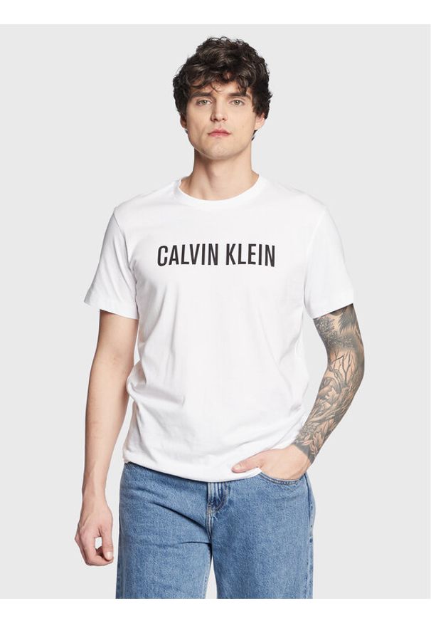 Calvin Klein Swimwear T-Shirt Logo KM0KM00836 Biały Regular Fit. Kolor: biały. Materiał: bawełna