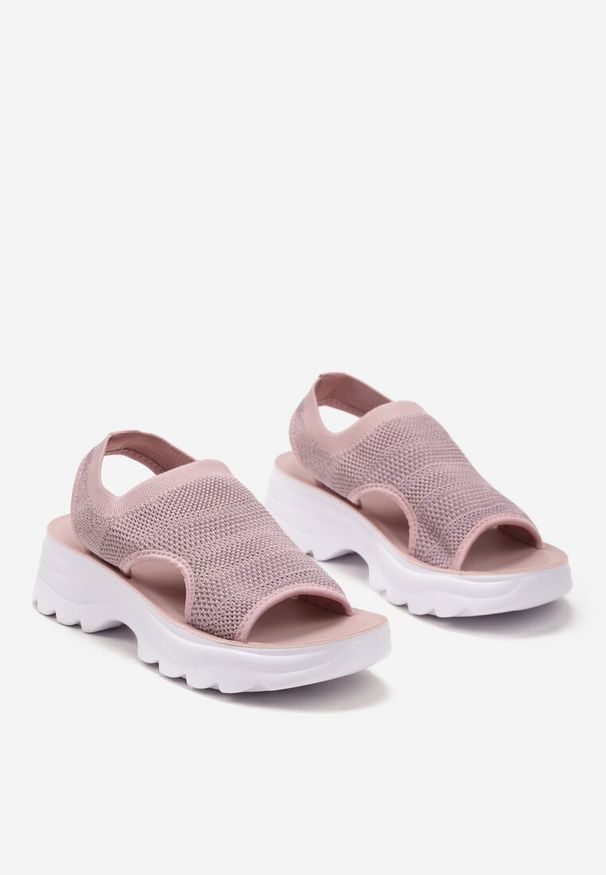 Born2be - Różowe Wsuwane Sandały na Grubej Podeszwie z Wycięciami i Elastyczną Cholewką Ampla. Zapięcie: bez zapięcia. Kolor: różowy. Styl: elegancki