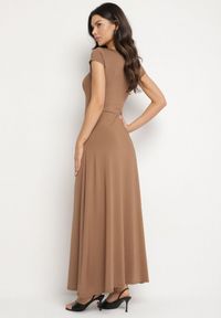 Born2be - Brązowa Sukienka z Wiskozą o Rozkloszowanym Kroju z Kwadratowym Dekoltem Nalireina. Okazja: na co dzień. Typ kołnierza: dekolt kwadratowy. Kolor: brązowy. Materiał: wiskoza. Typ sukienki: rozkloszowane, proste. Styl: casual, klasyczny #4