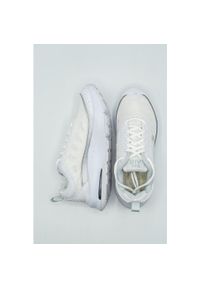Buty do chodzenia damskie Nike Air Max AP. Okazja: na co dzień. Zapięcie: sznurówki. Kolor: biały, żółty, wielokolorowy. Materiał: tkanina, materiał. Szerokość cholewki: normalna. Model: Nike Air Max. Sport: turystyka piesza