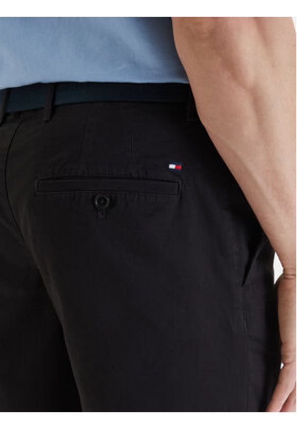 TOMMY HILFIGER - Tommy Hilfiger Komplet szorty i pasek Denton MW0MW42349 Czarny Slim Fit. Kolor: czarny. Materiał: bawełna