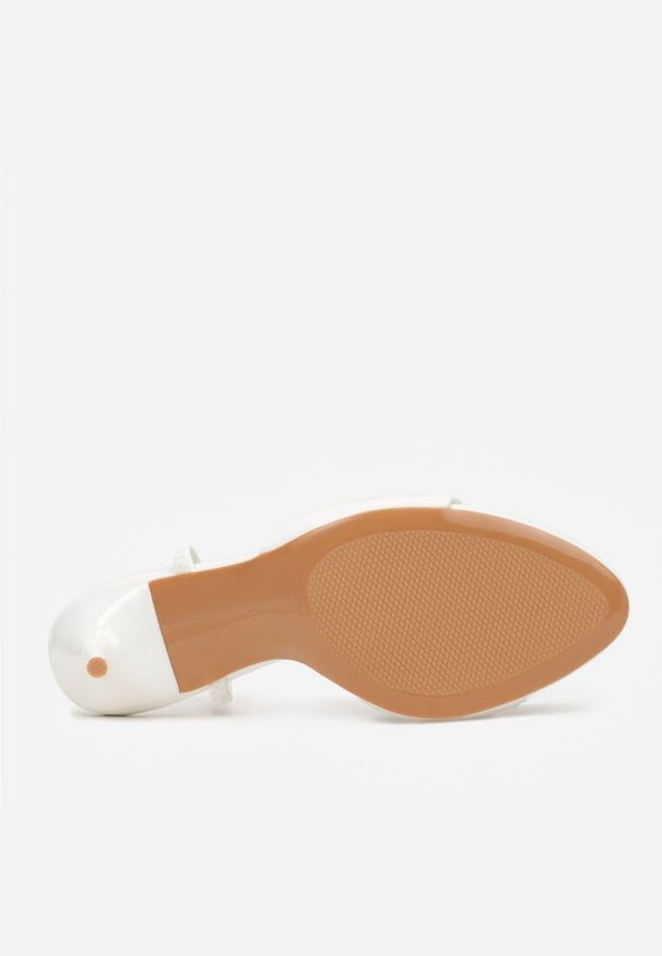Born2be - Białe Sandały na Szpilce z Transparentną Wstawką Mhyraya. Okazja: na randkę, na co dzień. Kolor: biały. Obcas: na szpilce. Styl: elegancki, casual, klasyczny