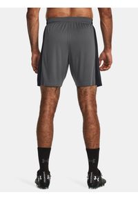 Spodenki piłkarskie męskie Under Armour Challenger. Kolor: szary. Sport: piłka nożna