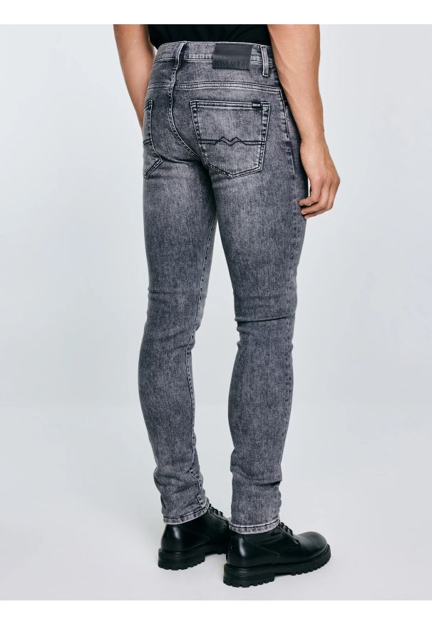 Big-Star - Jeansy męskie skinny szare Deric 993. Okazja: na co dzień. Kolor: szary. Styl: casual