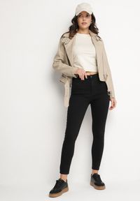Born2be - Czarne Jeansy z Wiskozą i Bawełną o Kroju Slim z Wysokim Stanem Vallirne. Okazja: na co dzień. Stan: podwyższony. Kolor: czarny. Styl: sportowy, casual, elegancki #7