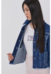 Tommy Jeans Kurtka jeansowa damska przejściowa. Okazja: na co dzień. Kolor: niebieski. Materiał: tkanina. Wzór: gładki. Styl: casual #3