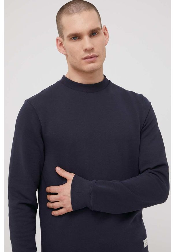 Quiksilver bluza męska kolor granatowy gładka. Okazja: na co dzień. Kolor: niebieski. Materiał: dzianina, włókno, bawełna. Wzór: gładki. Styl: casual