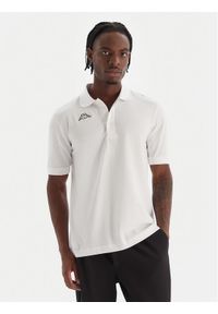 Kappa Polo Logo Sharas Mss 302B3D0 Biały Regular Fit. Typ kołnierza: polo. Kolor: biały. Materiał: bawełna