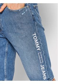 Tommy Jeans Szorty jeansowe Dad DM0DM12669 Niebieski Regular Fit. Kolor: niebieski. Materiał: bawełna
