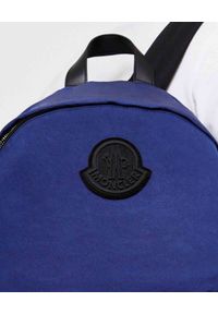 MONCLER - Niebieski plecak. Kolor: niebieski. Materiał: puch, materiał. Wzór: aplikacja. Styl: wakacyjny #3