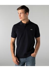 Lacoste - LACOSTE - Czarna koszulka polo Classic Fit. Typ kołnierza: polo. Kolor: czarny. Materiał: bawełna. Wzór: haft. Styl: klasyczny