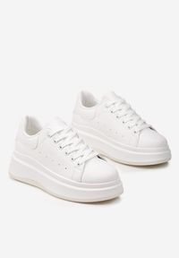 Born2be - Białe Sneakersy z Ekoskóry na Platformie ze Sznurowaniem Telretia. Kolor: biały. Obcas: na platformie #2