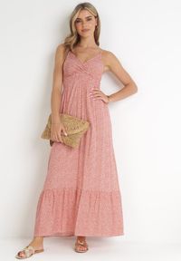 Born2be - Różowa Rozkloszowana Sukienka Bawełniana na Ramiączkach Ruweida. Kolor: różowy. Materiał: bawełna. Długość rękawa: na ramiączkach. Sezon: lato. Typ sukienki: rozkloszowane #1