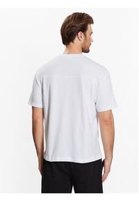 Calvin Klein T-Shirt Motion Graphic K10K111116 Biały Regular Fit. Kolor: biały. Materiał: bawełna #3