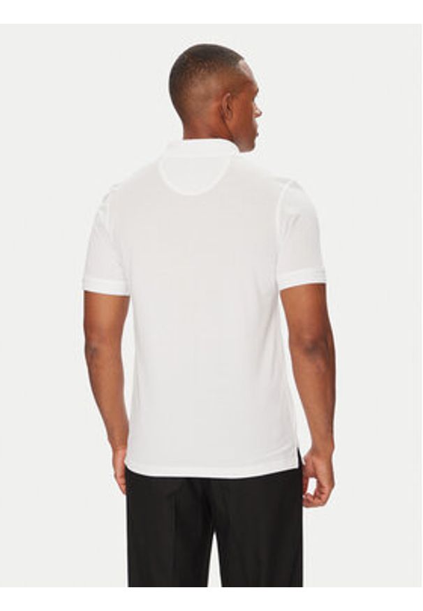 Pierre Cardin Polo C5 21344.2144 Biały Regular Fit. Typ kołnierza: polo. Kolor: biały. Materiał: bawełna