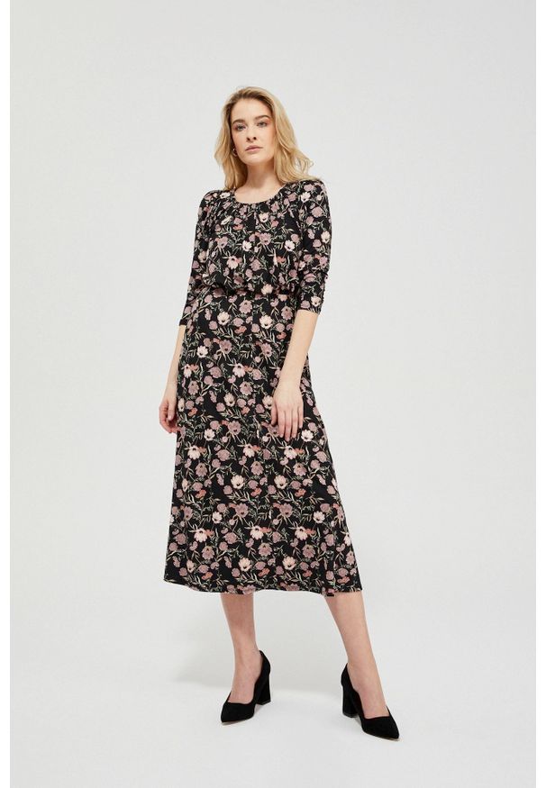 Sukienka MOODO z nadrukiem, elegancka