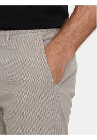 BOSS - Boss Chinosy 50513036 Beżowy Slim Fit. Kolor: beżowy. Materiał: bawełna