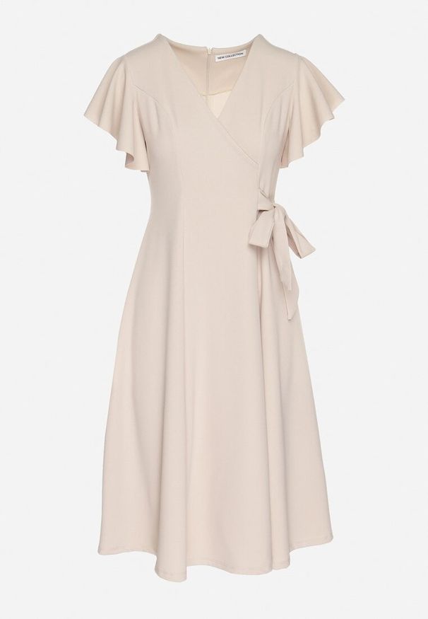 Born2be - Beżowa Rozkloszowana Sukienka Kopertowa z Wiązaniem w Talii Dannila. Kolor: beżowy. Wzór: aplikacja. Typ sukienki: kopertowe