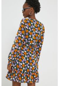 only - Only sukienka kolor fioletowy mini rozkloszowana. Kolor: fioletowy. Materiał: tkanina. Typ sukienki: rozkloszowane. Długość: mini #4