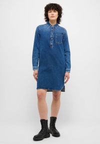 Damska Sukienka Mini Mustang Style Aloha Henley Dress Denim Blue 1015584 5000 701. Typ kołnierza: typu henley. Materiał: denim. Długość: mini