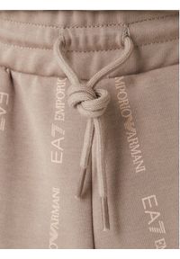 EA7 Emporio Armani Szorty sportowe 7M001393 AF12660 F1030 Beżowy Regular Fit. Kolor: beżowy. Materiał: syntetyk, bawełna. Styl: sportowy #5