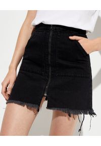 ONETEASPOON - Czarna jeansowa spódnica Vixen. Stan: podwyższony. Kolor: czarny. Materiał: jeans. Wzór: aplikacja. Styl: rockowy, glamour #1