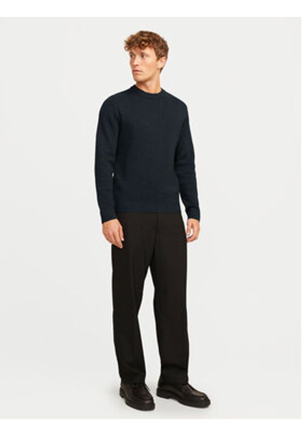 Jack & Jones Sweter Milano 12259666 Granatowy Relaxed Fit. Kolor: niebieski. Materiał: bawełna